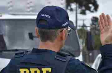  Acidentes em estradas federais durante o feriado matam 109 pessoas 